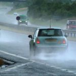 Fitur Penting Pada Mobil yang Dibutuhkan Saat Hujan